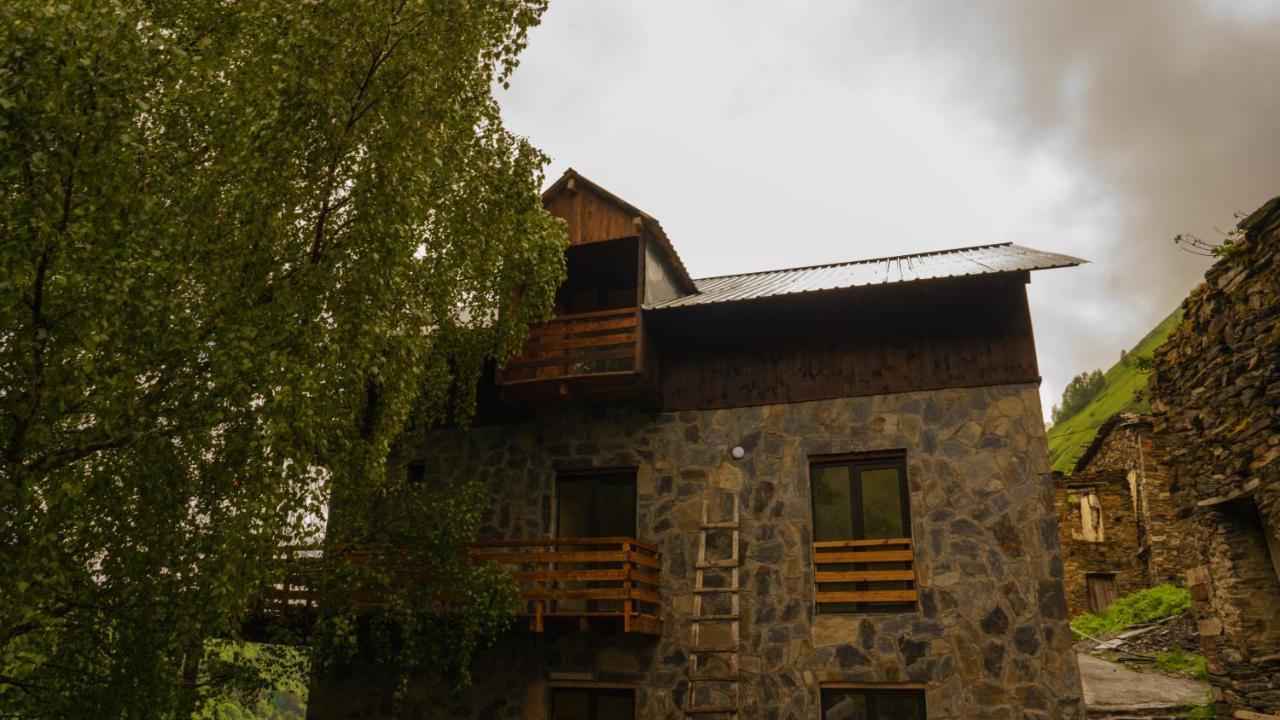 Gaul Gavkhe Hotel أوشغولي المظهر الخارجي الصورة