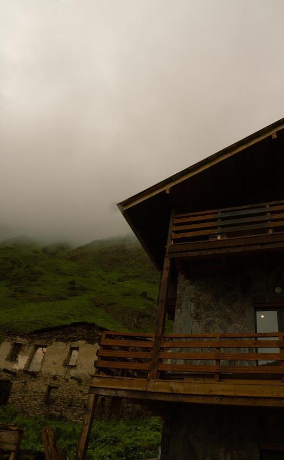 Gaul Gavkhe Hotel أوشغولي المظهر الخارجي الصورة