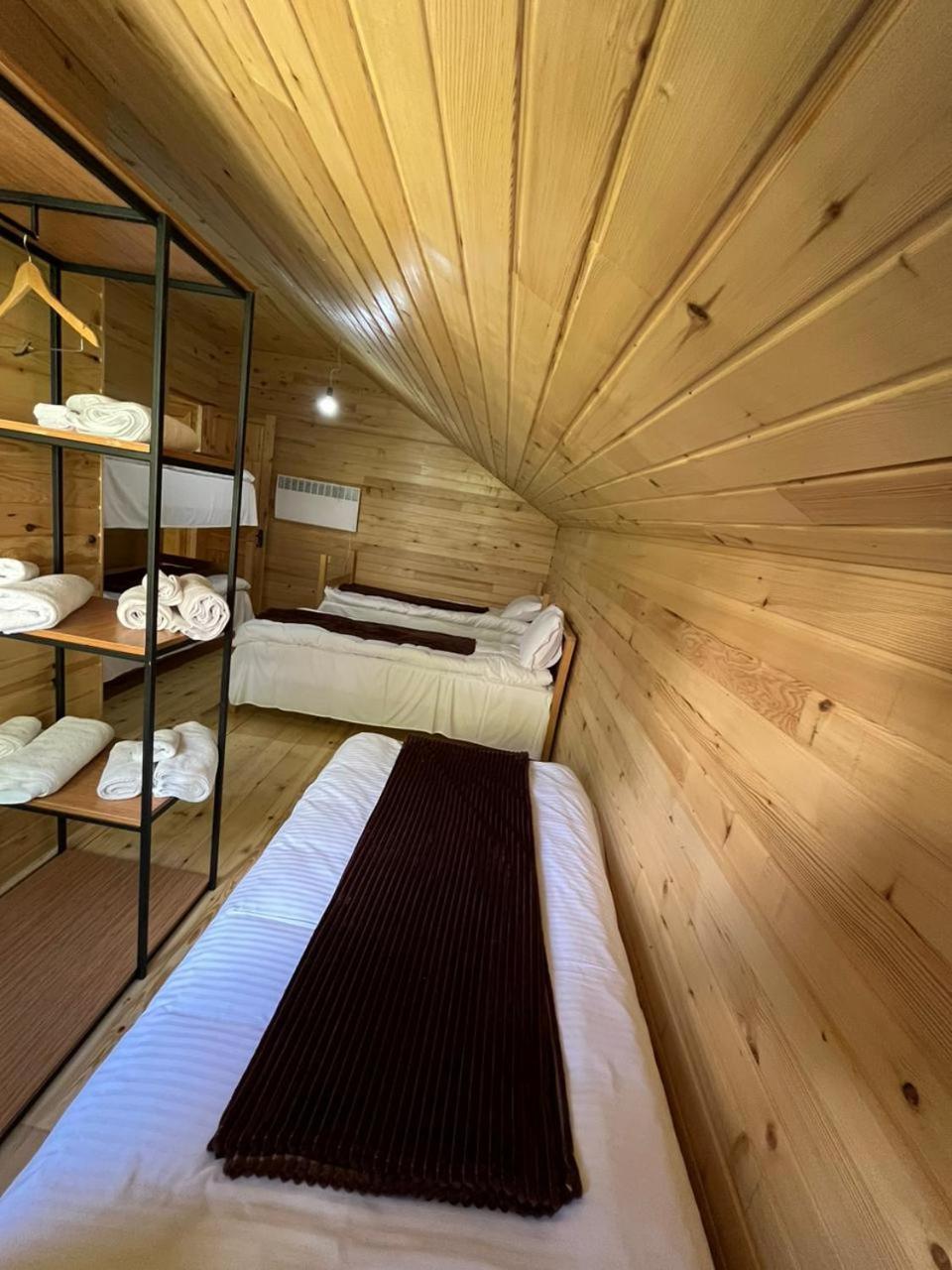 Gaul Gavkhe Hotel أوشغولي الغرفة الصورة